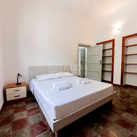 Oasis Villa Torre Lapillo